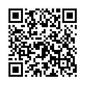 那守护者看着一动不动的大师兄缓缓地说道二维码生成