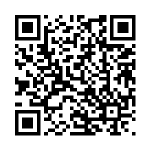 那宝物便被谢修手中喷射的青光卷入掌心二维码生成