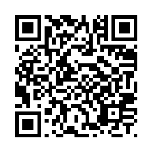 那寒芒在月色之下泛着冷冷的光芒二维码生成