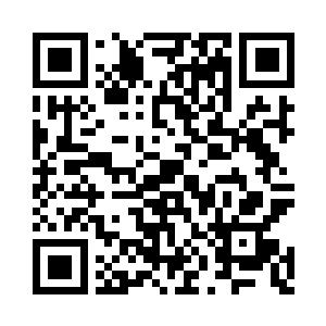 那带着点笑意不为所动的眼睛给她印象很深二维码生成