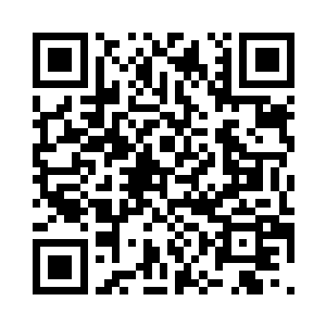 那张完美的脸庞噙着一抹魅惑的笑容二维码生成