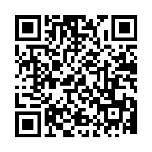 那显然是出于同门的立场在帮圆脸女子二维码生成