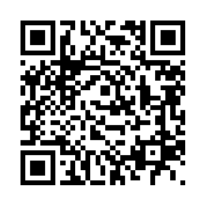 那棱角分明的脸上看不出是什么神色二维码生成