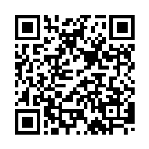 那模样好似在看戏一般的轻松自在二维码生成