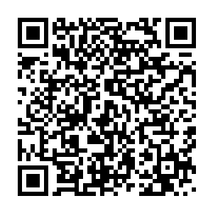 那洞口吹出的冷风便将两桶半清半浊的水凝结成了一大块圆柱形的冰块二维码生成