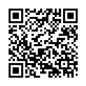 那炼器峰的弟子明显不和这大汉硬碰硬二维码生成