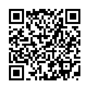 那神秘巨汉竟是张开双臂向自己抱去二维码生成