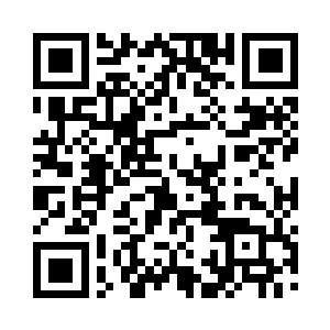 那股绚烂的波光也随之渗透进李梦婕的身体二维码生成