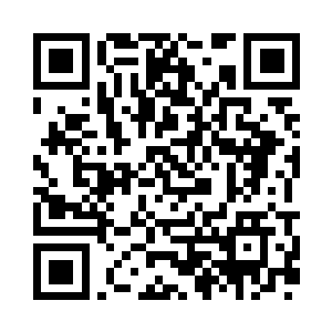 那袖珍小剑上流转的玄奥符文好似活了过来二维码生成