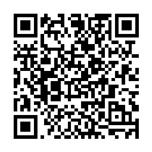 那转校生反正是现在只把他周围那四个班都拿下来了二维码生成