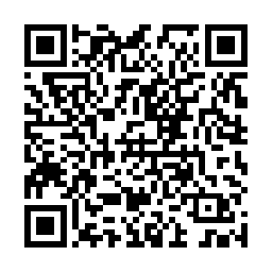 那辆被他毁掉的黑色宝马车则在他轻轻的一抬腿的瞬间二维码生成