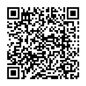 那边在葛小青处屡屡受挫的陆丽丽死心之下居然把聊天的对象转移到了她的身上二维码生成