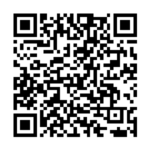 那道本已经逃窜出一段距离的黄光立马就压下空中二维码生成