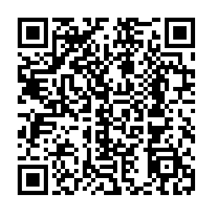 那道由愤怒以强大杀戮力量所凝聚出来的黑色剑光竟然就像是鸡蛋碰石头一样二维码生成