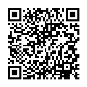 那里是回部落的人特意用山壁上凸起的岩石制造的平台二维码生成