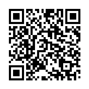 那长颈大尸兄刚把大刀从天花板里拔出来二维码生成