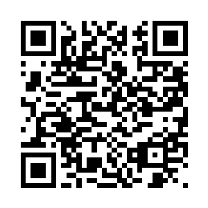 郭大有目光在他握住清哑的手上一溜二维码生成