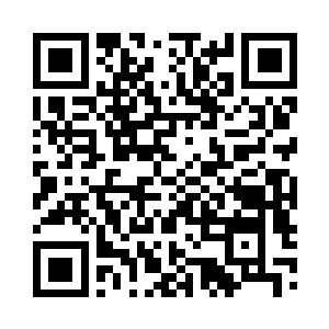 都不曾发现有少年站在一旁教学楼二楼的窗边二维码生成