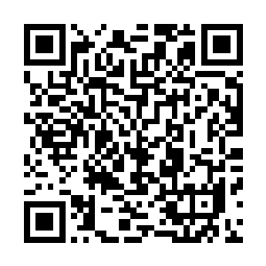 都喊不出来――那尖锐的冰渣让喉咙里被鲜红的血液充斥着二维码生成