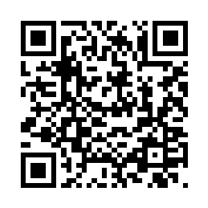 都在紧张的各自的搬动着自己的箱子二维码生成