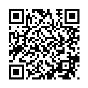 释羽薰在尹念身上啪啪贴了两张净化符二维码生成