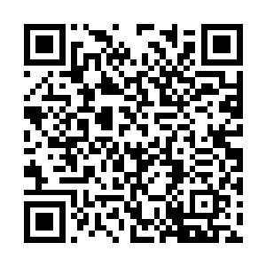 里面放着整个海天集团最为重要的一份香水的配方二维码生成