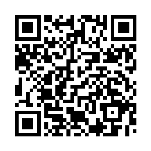 里面散发着光芒的符文变成了粉碎二维码生成