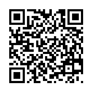 里面是一个看不清模样的身体的大火苗二维码生成