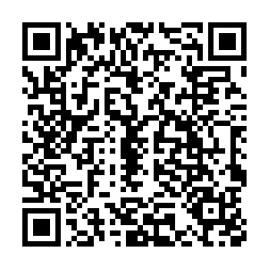 金泰妍听到金在珉的话之后动手准备把无名指上面的钻石戒指摘下来二维码生成