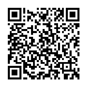 金黄色的光芒瞬间刺穿了冲在最前面的一位高手二维码生成