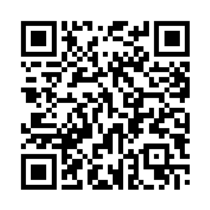 钟家三老爷夫妻高高在上的飘一眼闻春意二维码生成