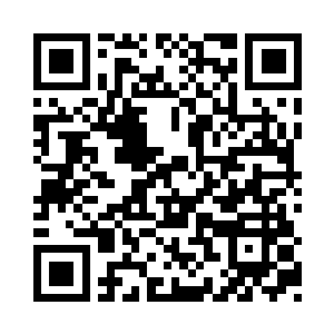 钟家老太爷夫妻见到钟家三老爷挑中第二条二维码生成