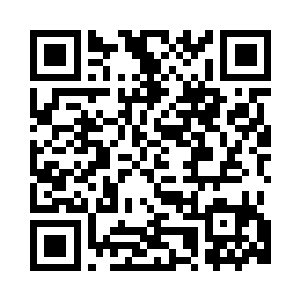 钟秀看着洋溢着幸福笑容的郭小玲二维码生成