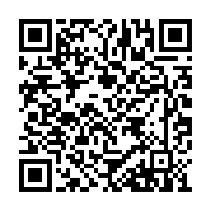 锦衣卫千户张尊尧不紧不慢的迈着步子走了进来二维码生成