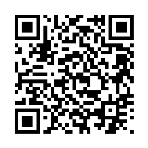 镜头甚至有装在皮划艇上的第一视角二维码生成