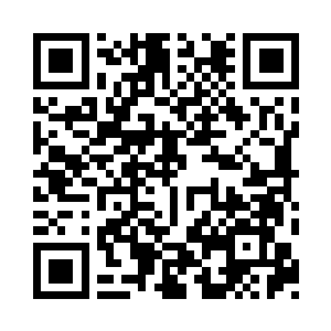 长刀随着身体的转动切割在胡人的胸腹上二维码生成