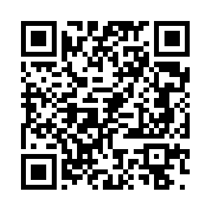 长廊和柱子上都是细致得惊人的雕刻二维码生成
