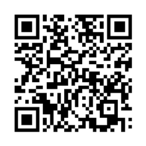 长期需要二十名员工在这里负责工作二维码生成