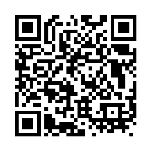 长长的睫毛覆盖着一双美丽的眼睛二维码生成