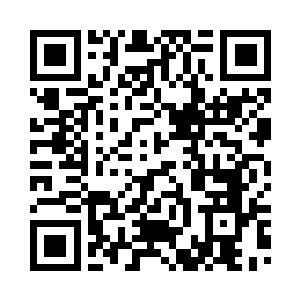 长长的睫毛遮住了眼底复杂的光芒二维码生成