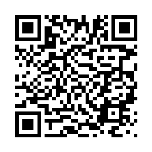 门口站着的年轻人让他们都愣住了二维码生成