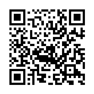 闭眼吹着洞箫的女人微微浮现一丝笑意二维码生成