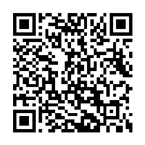 问他和战如意之间是不是有什么见不得人的事情二维码生成