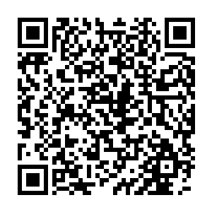 问题是他给洪涛的名片上却写着是一家挂着总后勤部抬头的贸易公司二维码生成