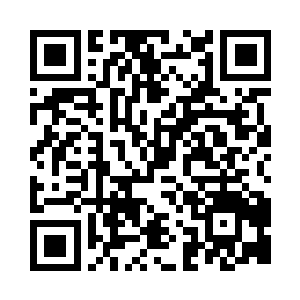 闻人牧月漫不经心的把玩着手里的茶盏二维码生成