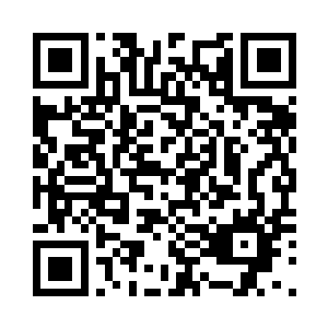 闻人牧月简洁的给秦洛介绍这个男人二维码生成