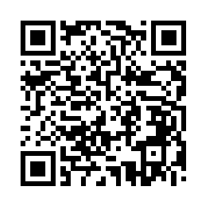 闻人自息指着自己肿成猪头的脸颊愤怒的吼道二维码生成