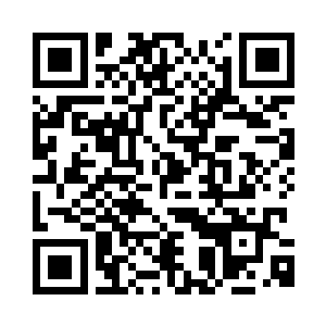 闻春意微微的笑着听钟池春说家事二维码生成