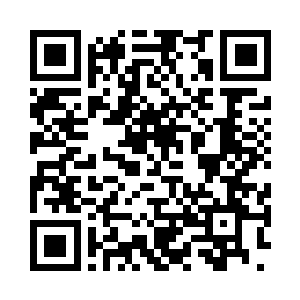 阁楼花格窗后面的风北尘闻言双眼骤然一眯二维码生成