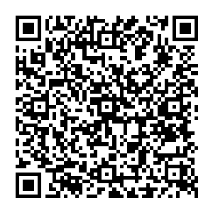 队长宋自真在演唱会舞台上与几名牛头人男舞伴大跳湿身性感辣舞的准头条消息都压在了下面二维码生成